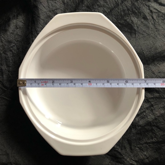 Mikasa Fire & Ice Strawberries Covered Casserole 3/4 Quart Dish - Picture 6 of 16